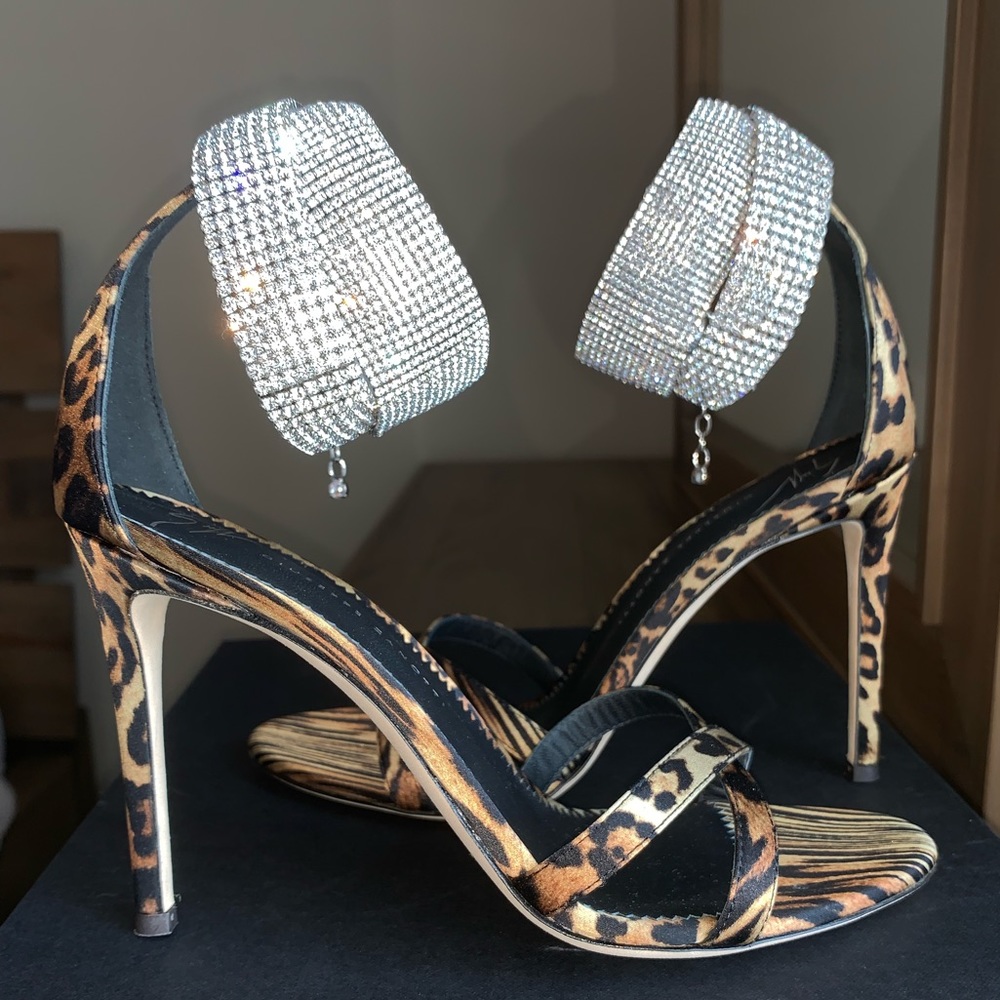New $1595 Giuseppe Zanotti “Ghepardo” 105